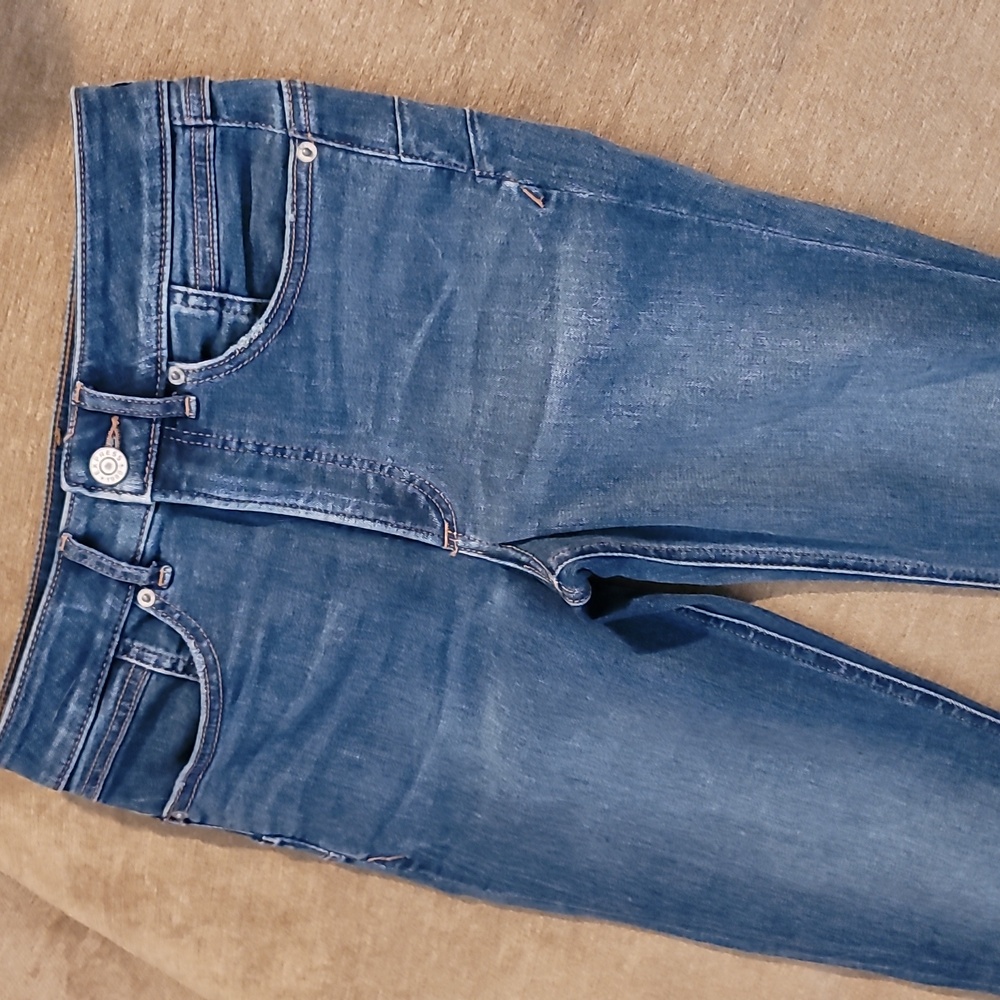 Express Booty lifting Jeans - Picture 2 of 16